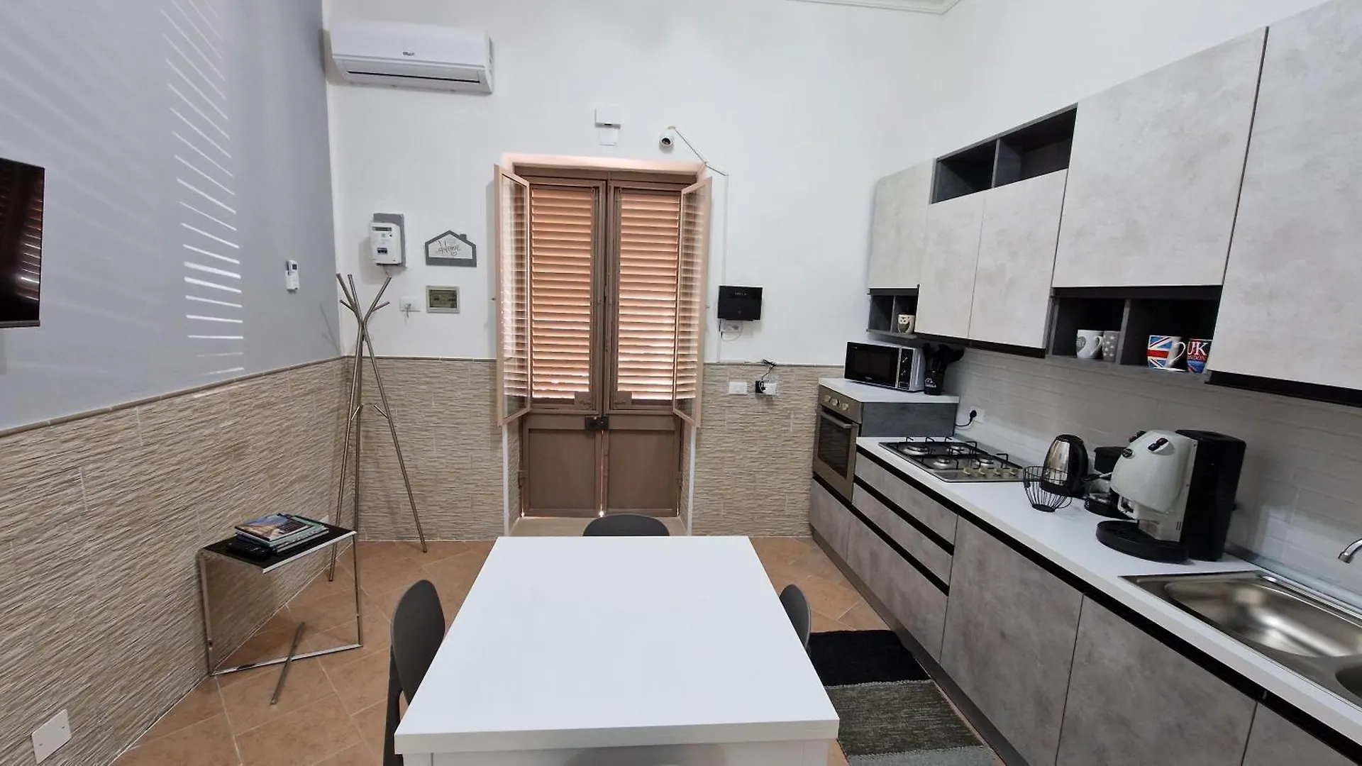 Apartment The Brothers House Appartamento Alla Zisa Palermo